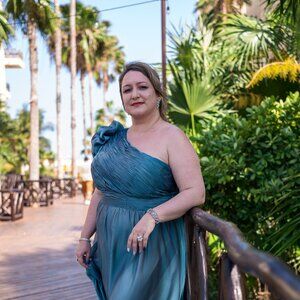 Meet your Posher, Diana